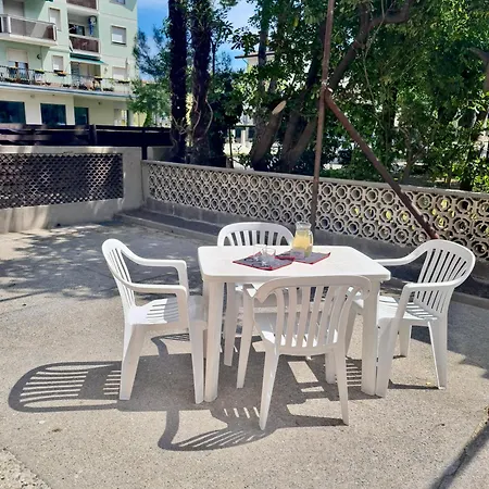 Apartamento Casa Liana 2 *